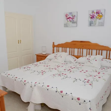 Apartment Zafiro 35c - Grupo Turis *